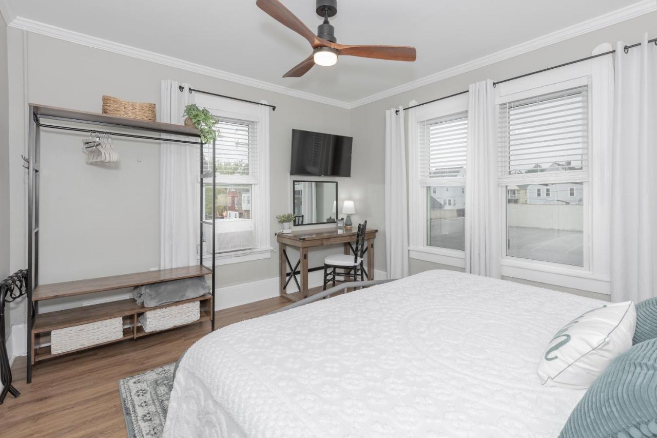 Apartmán In The Heart Of Little Italy! Free Parking! Cleveland Exteriér fotografie