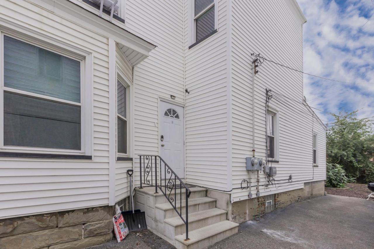 Apartmán In The Heart Of Little Italy! Free Parking! Cleveland Exteriér fotografie