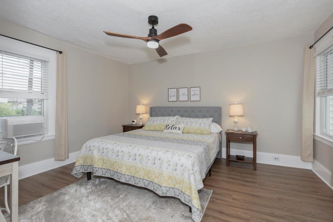 Apartmán In The Heart Of Little Italy! Free Parking! Cleveland Exteriér fotografie